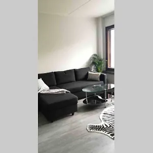  Апартаменты Cosy Near By Airport, 2min From Train!